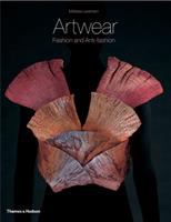 Artwear : fashion and anti-fashion /